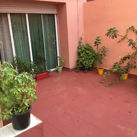 Property In A Quiet Area Close To The Train Station And Town-2
